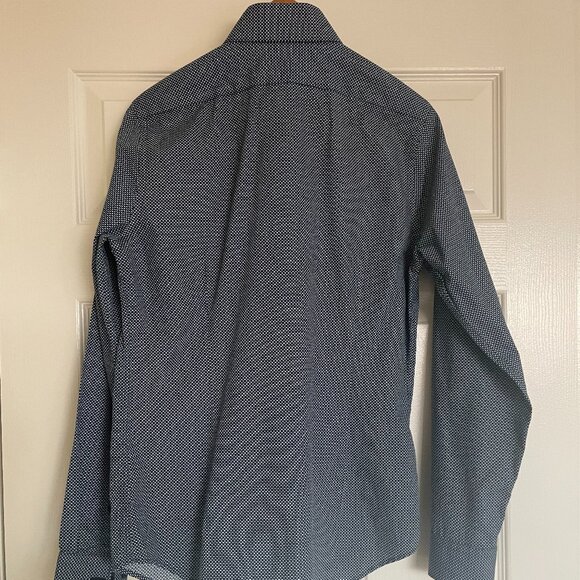 Men's Express Fitted Button Down - Picture 4 of 4